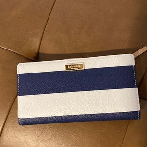 NWT Kate spade navy stripe wallet